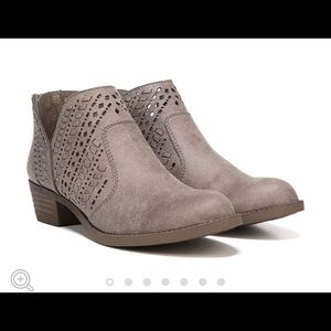 Carlos Santana Bentley Ankle Boot
